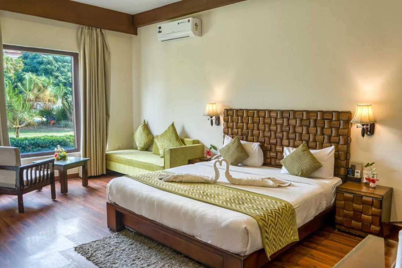 Sunday Alaya Corbett Villa Rāmnagar Exterior photo
