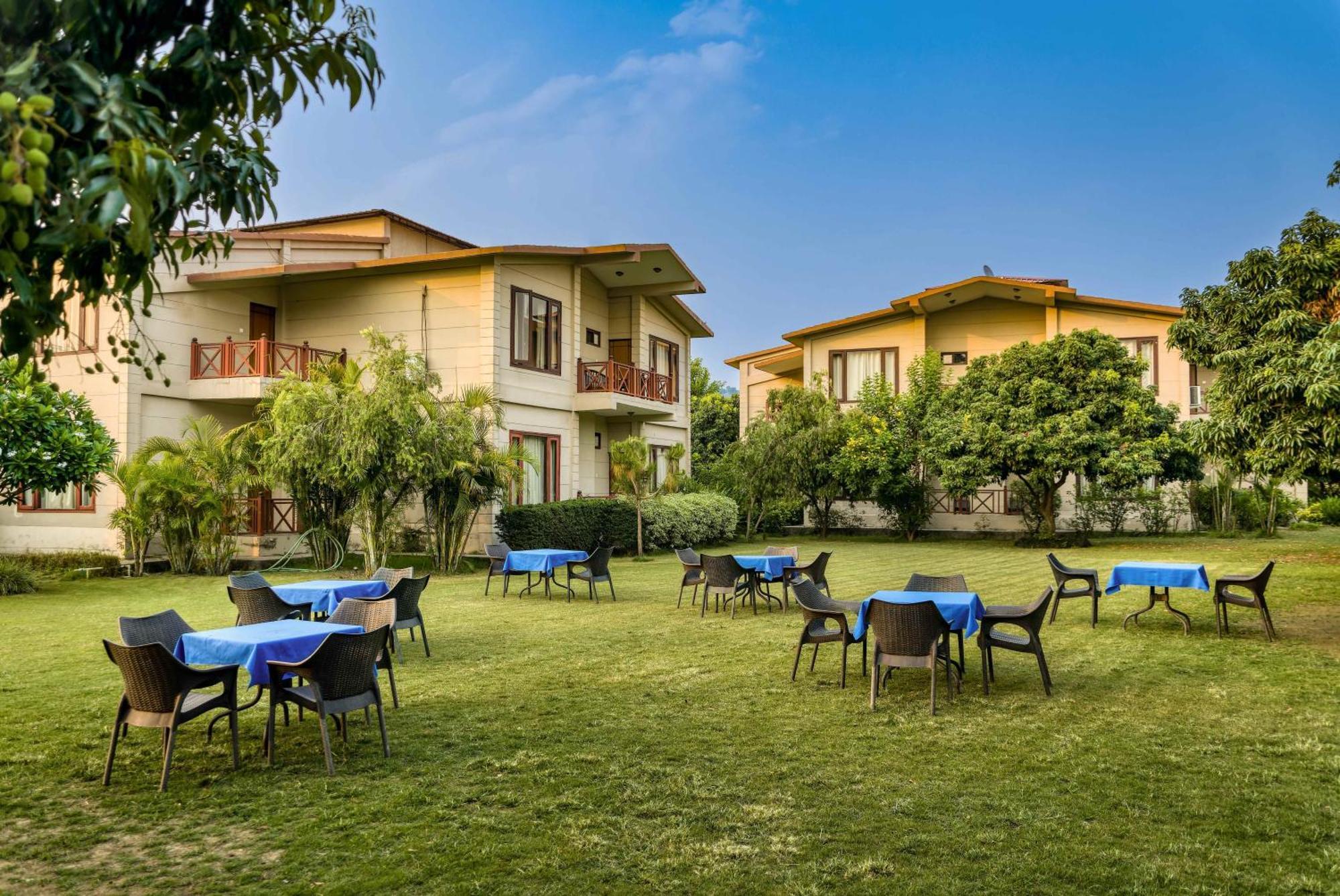 Sunday Alaya Corbett Villa Rāmnagar Exterior photo